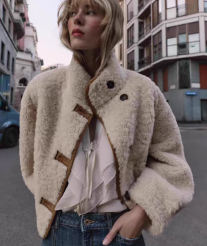 자라 크롭 포우 퍼 스웨이드 양면 자켓 6318254