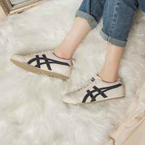 오니츠카타이거 멕시코 66 스니커즈 1183B391-200 251