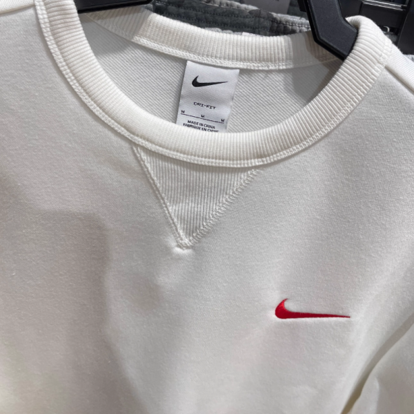 오픈마켓 우리들쇼핑,나이키 드라이 핏 스탠다드 이슈 크루 캐주얼화 맨즈 맨투맨 티셔츠 IB5504-133