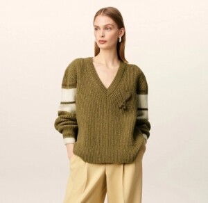 아미 파리 로고 브이넥 울 니트